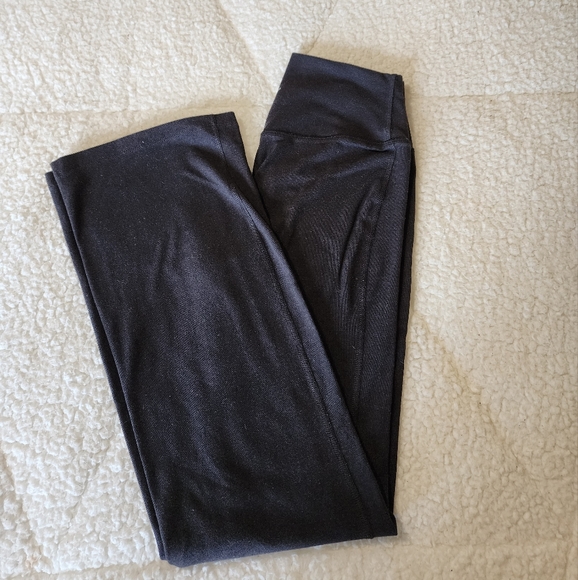 Old Navy Flare Leggings - Picture 1 of 4
